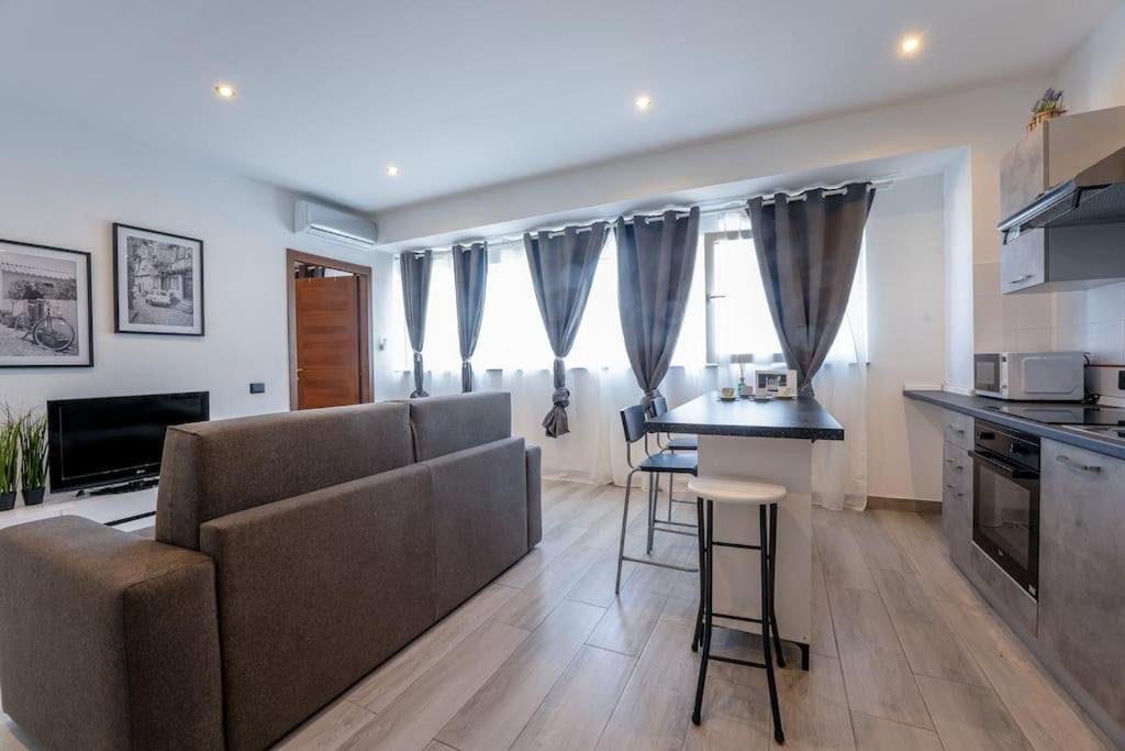 Appartamento Borgo Antico Paruzzaro Exterior foto